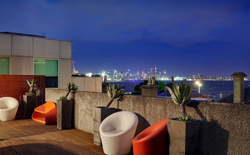 williamstown private balcony