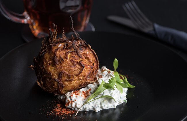 Onion Bhaji with yoghurt